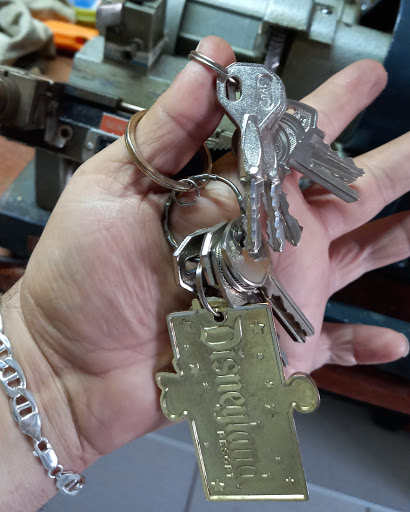 Chaveiro Dm Chaves e Carimbos - Manaus